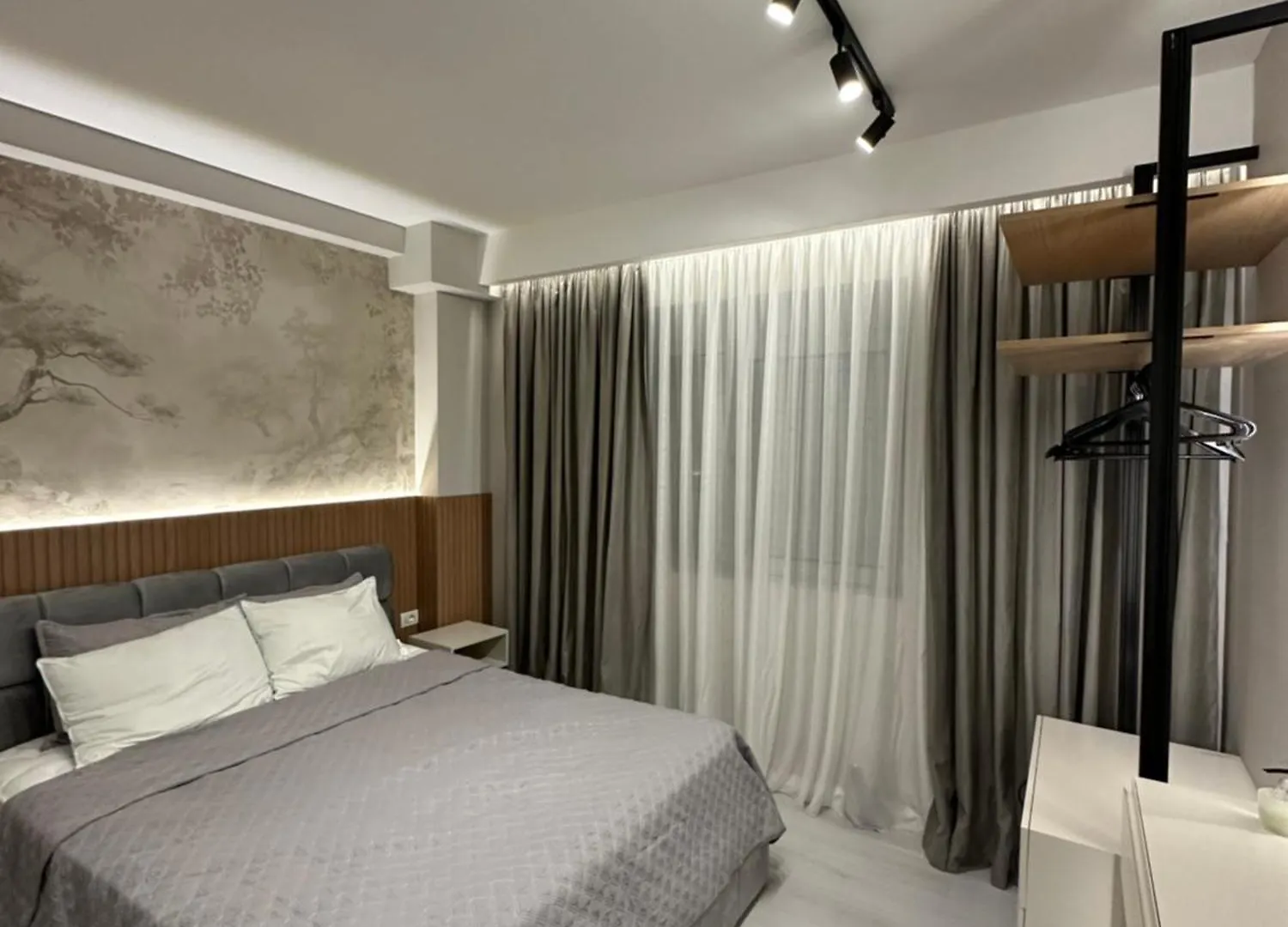 Emma Suite 코르처